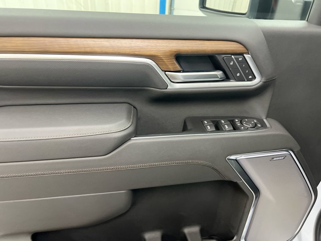 New 2026 Chevrolet Silverado 2500 High Country w/ High Country Premium Package AWD/4WD image 22