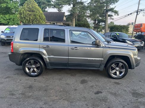Used 2012 Jeep Patriot Sport w/ PWR Value Group AWD/4WD image 6