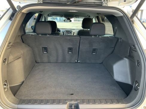 Used 2021 Chevrolet Equinox LT image 13