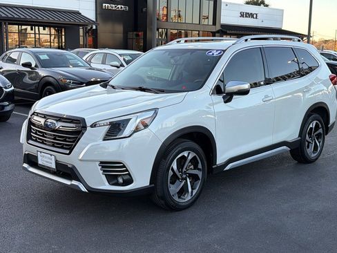 Used 2024 Subaru Forester Touring w/ POP Package 3 image 4