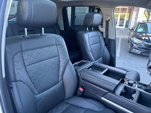 Used 2024 Toyota Tundra Limited AWD/4WD image 35