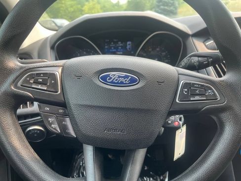 Used 2018 Ford Focus SEL FWD image 21