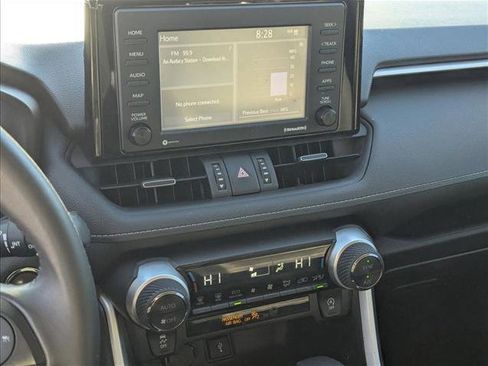 Used 2021 Toyota RAV4 XLE Premium image 13