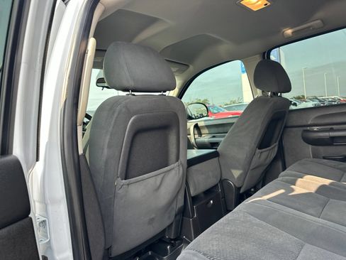 Used 2008 GMC Sierra 1500 SLE w/ Power Pack Plus AWD/4WD image 18