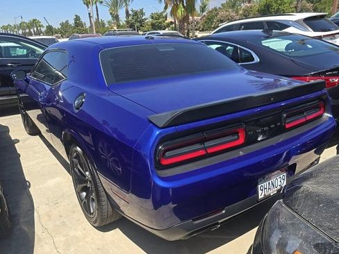 Used 2020 Dodge Challenger SXT w/ Blacktop Package RWD image 6