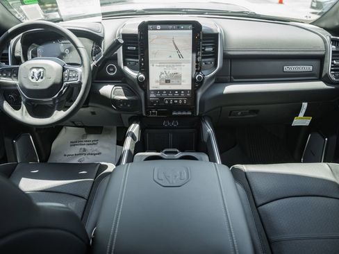 New 2026 RAM 2500 Laramie AWD/4WD image 24