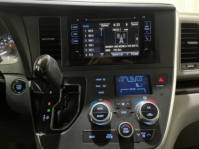 Certified 2017 Toyota Sienna XLE w/ XLE Navigation Package FWD image 21