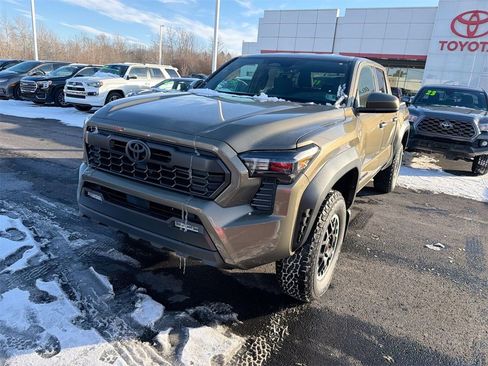 New 2025 Toyota Tacoma TRD Off-Road image 4