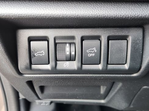 Used 2023 Subaru Outback Premium image 25