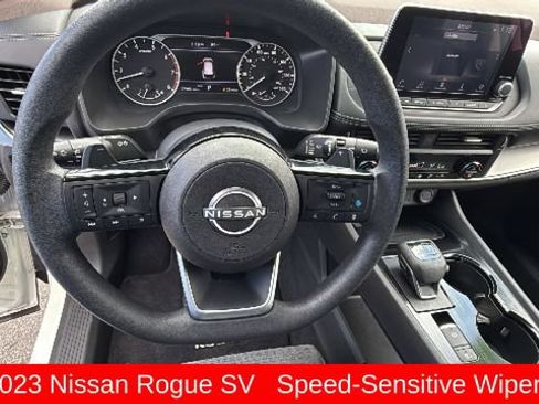 Used 2023 Nissan Rogue SV AWD/4WD image 16