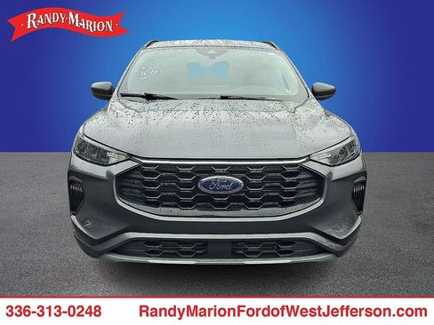 Used 2023 Ford Escape ST-Line w/ Tech Pack #1 AWD/4WD image 2