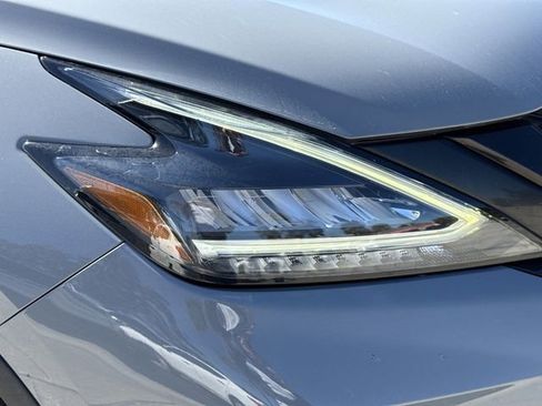 Used 2023 Nissan Murano SV w/ SV Midnight Edition Package image 7