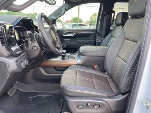 New 2026 Chevrolet Silverado 1500 High Country AWD/4WD image 14