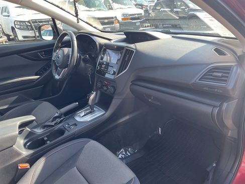 Used 2019 Subaru Crosstrek 2.0i Premium image 9