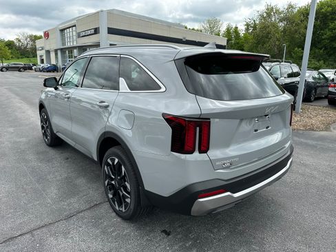 New 2026 Kia Sorento EX AWD/4WD image 7