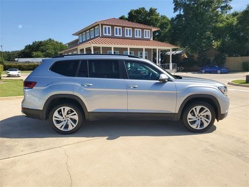 Used 2023 Volkswagen Atlas SE image 8