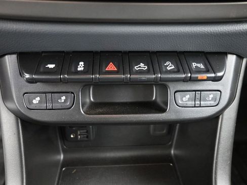Used 2021 Chevrolet Colorado Z71 AWD/4WD image 20