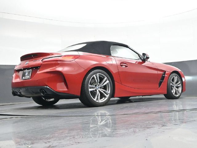 Used 2019 BMW Z4 sDrive30i w/ M Sport Package RWD image 31