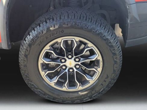 Used 2020 Chevrolet Colorado ZR2 image 9