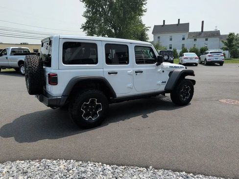 Used 2023 Jeep Wrangler Unlimited Rubicon 4xe w/ Cold Weather Group AWD/4WD image 5