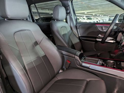 Certified 2025 Mercedes-Benz GLB 250 GLB 250 image 19