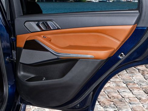 Used 2023 BMW X5 M50i w/ Executive Package image 18