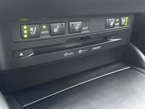 Used 2019 Lexus ES 350 Ultra Luxury image 31