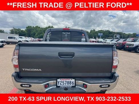 Used 2015 Toyota Tacoma PreRunner w/ SR5 Package RWD image 6