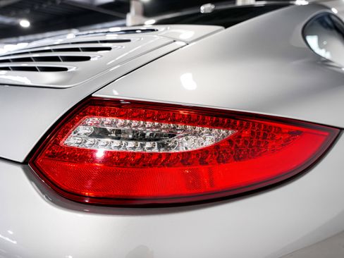 Used 2010 Porsche 911 Carrera S image 39