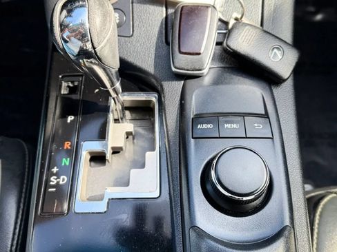 Used 2013 Lexus ES 300h w/ Luxury Pkg FWD image 20