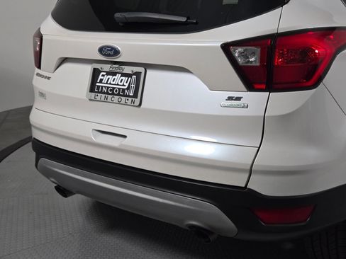 Used 2019 Ford Escape SE FWD image 5