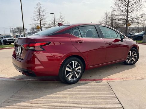 Used 2025 Nissan Versa SV image 6