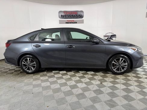 Used 2024 Kia Forte LXS image 2