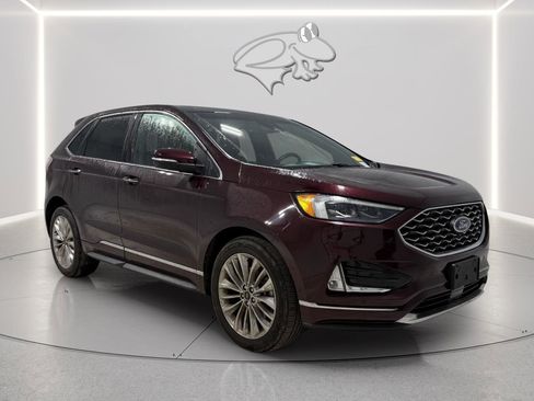 Used 2020 Ford Edge Titanium w/ Equipment Group 301A image 7