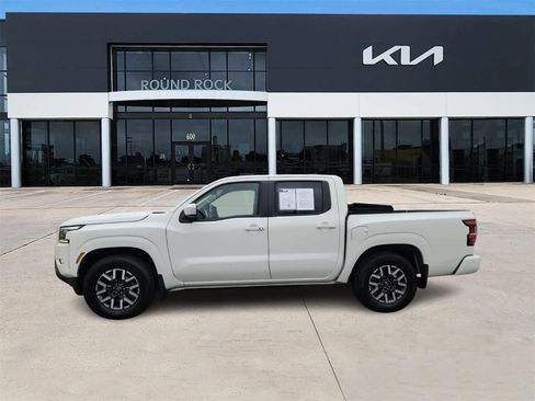 Used 2024 Nissan Frontier SL w/ Technology Package image 4