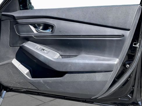Used 2025 Honda Accord SE image 22