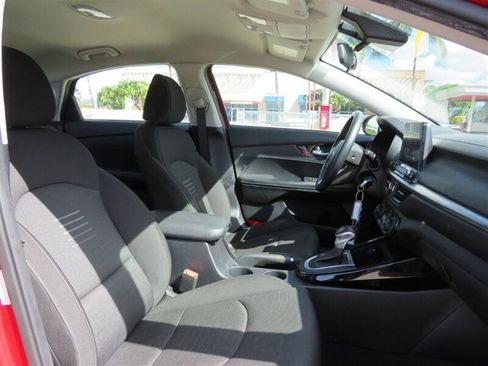 Used 2019 Kia Forte S FWD image 16