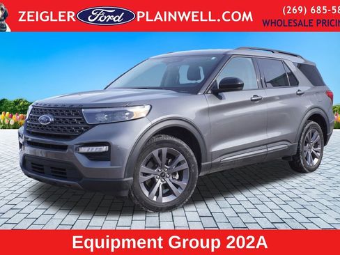 Used 2023 Ford Explorer XLT w/ Equipment Group 202A image 1
