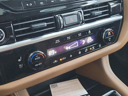 Certified 2024 Nissan Pathfinder Platinum w/ Lighting Package (N93) AWD/4WD image 26