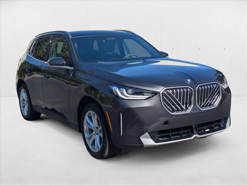 Used 2025 BMW X3 xDrive30i w/ Premium Package image 6