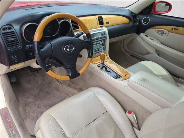 Used 2005 Lexus SC 430 Convertible RWD image 10