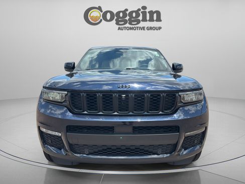 Used 2023 Jeep Grand Cherokee L Limited w/ Luxury Tech Group II RWD image 8