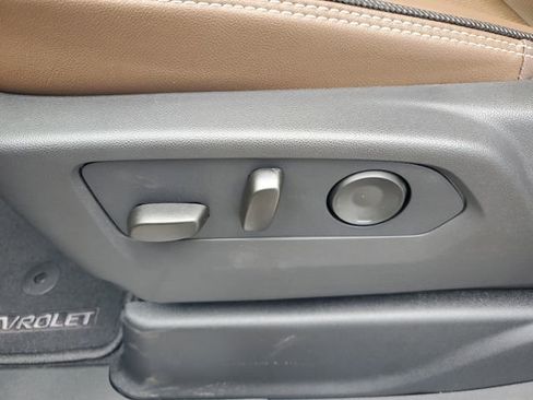 New 2026 Chevrolet Suburban High Country image 22