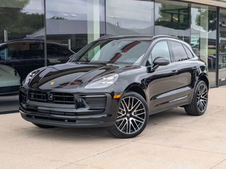 Used 2025 Porsche Macan video 1