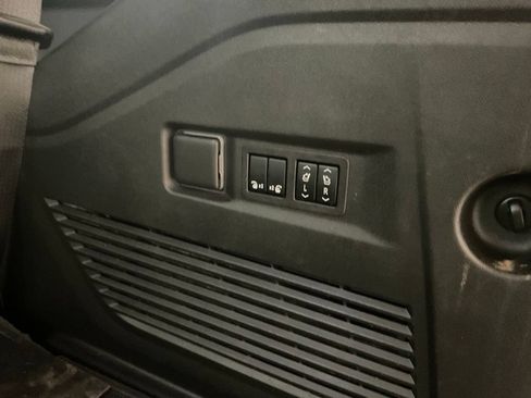 Used 2023 GMC Yukon AT4 w/ LPO, Floor Liner Package AWD/4WD image 32