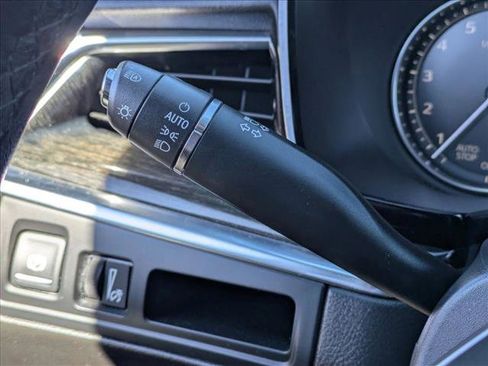 Used 2022 Cadillac XT5 Premium Luxury image 11