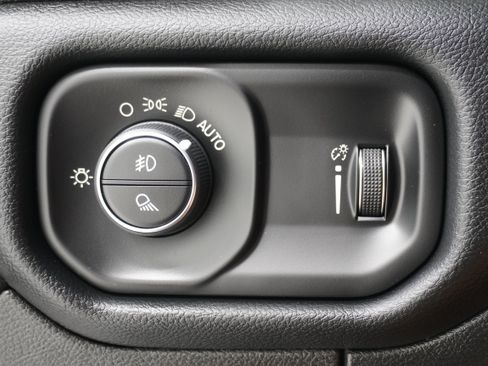 Used 2022 RAM 1500 Lone Star AWD/4WD image 28