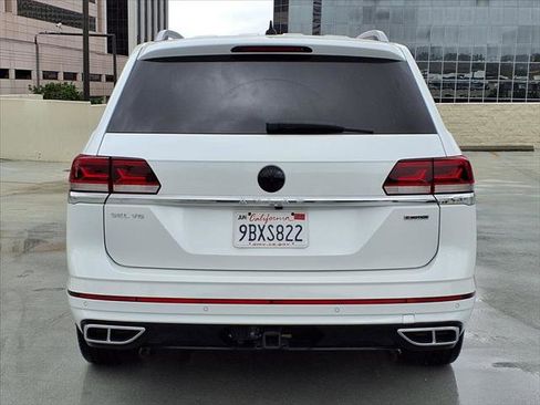 Used 2022 Volkswagen Atlas SEL Premium image 5