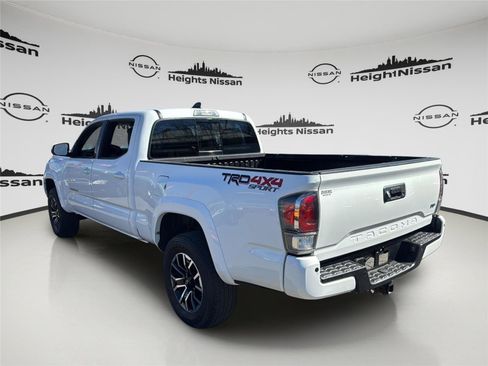 Used 2020 Toyota Tacoma TRD Sport w/ TRD Premium Sport Package image 6