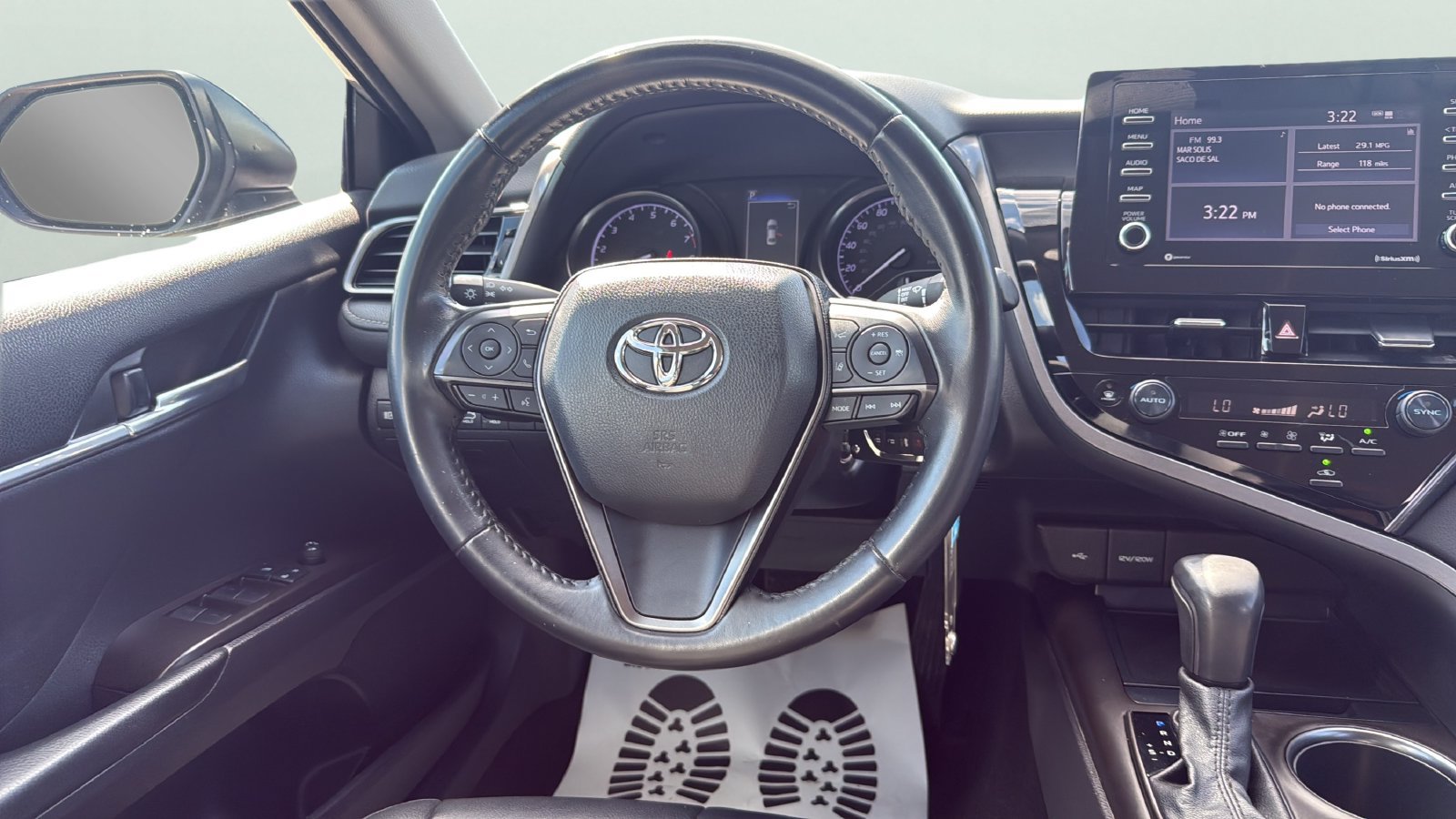 Used 2022 Toyota Camry SE w/ Carpet Mat Package (TMS) FWD image 12